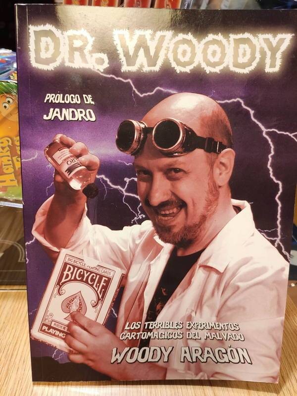 Dr. Woody de Woody Aragón - book in spanish