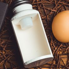 Egg Bottle - Long Long y Bacon Magic 