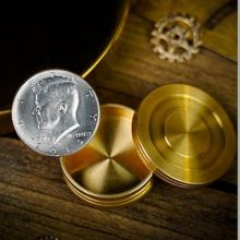 Magnetic Coin Box (Medio Dólar) - Artisan Coin y OFM Studio 