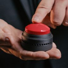 The Button - Chris James featuring Craig Petty & João Miranda Magic 